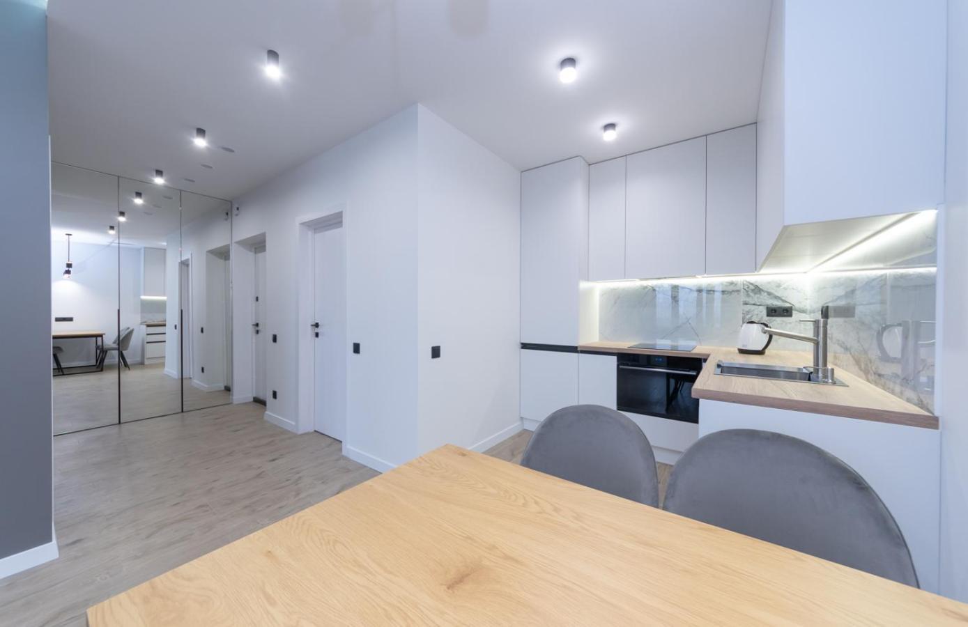 Luxury Apartment Near Metro Station Osokorky كييف المظهر الخارجي الصورة