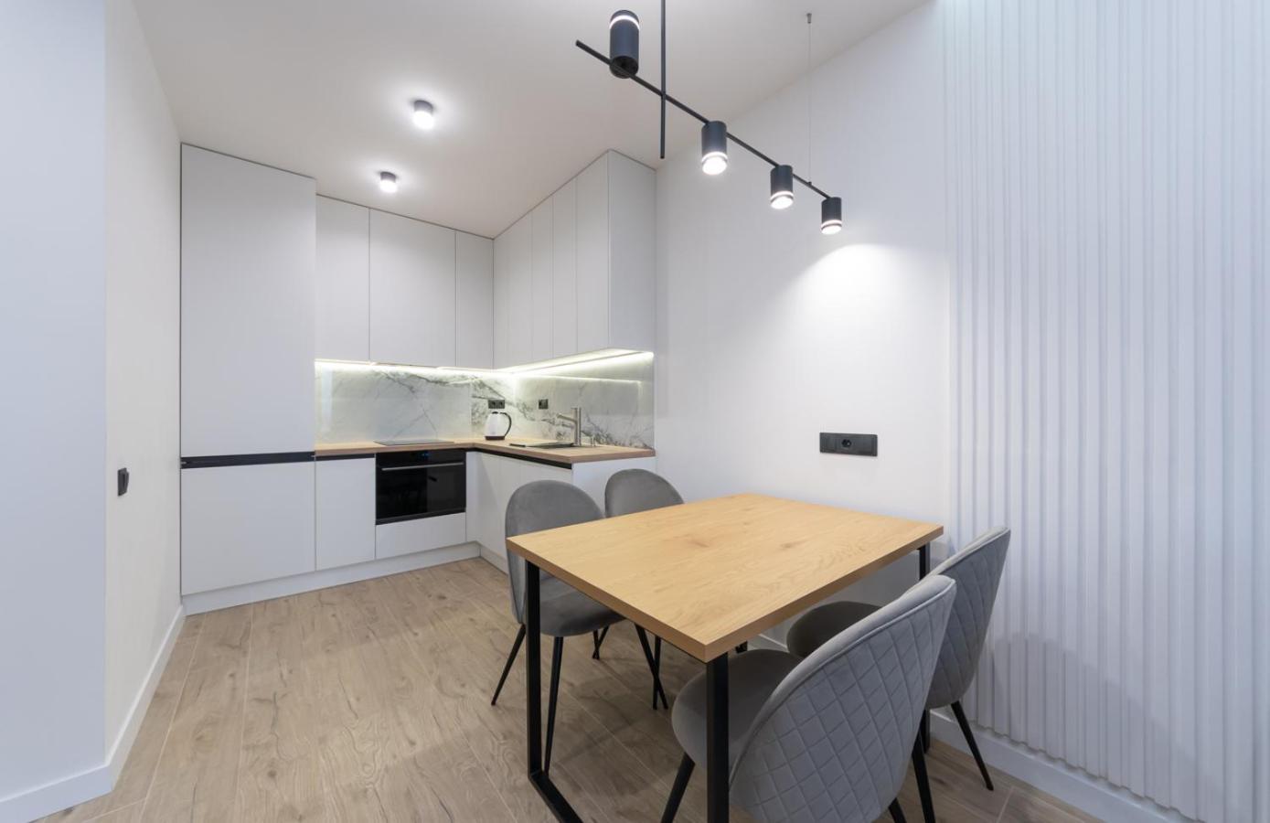 Luxury Apartment Near Metro Station Osokorky كييف المظهر الخارجي الصورة