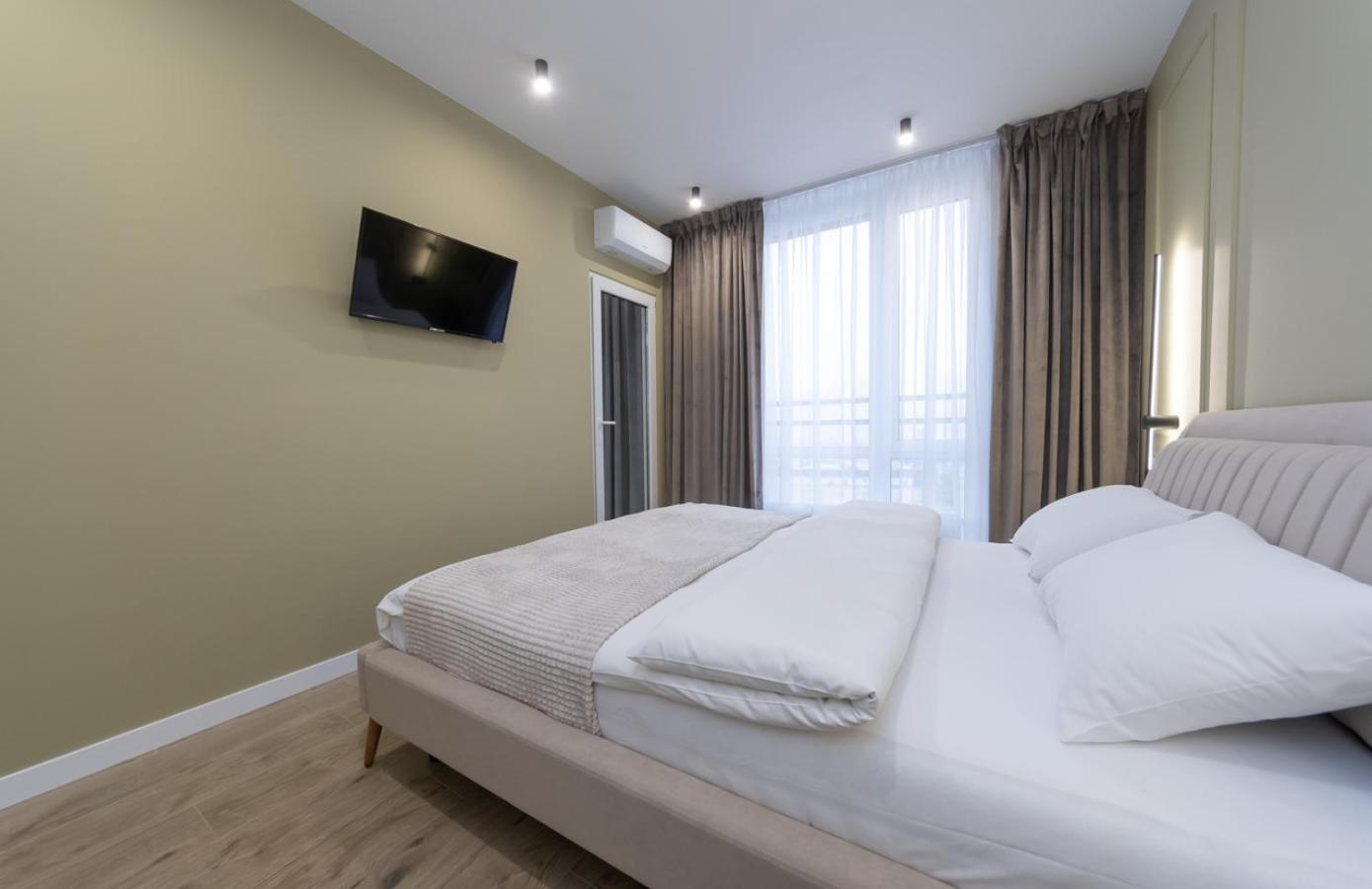 Luxury Apartment Near Metro Station Osokorky كييف المظهر الخارجي الصورة
